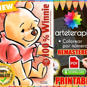 Könnte beinhalten: Titelbild eines ausdruckbaren Winnie-the-Pooh-Malbuchs. Auf dem Cover steht "100% Winnie" und "Remastered". Das Bild enthält auch die Wörter "Printable" und "Download".