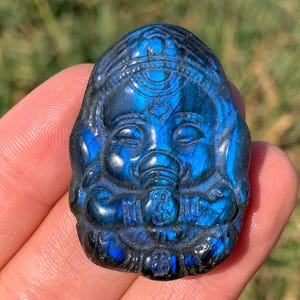 1.5''+ Natural Labradorite quartz crystal Ganesha skull crystal gifts 1pc