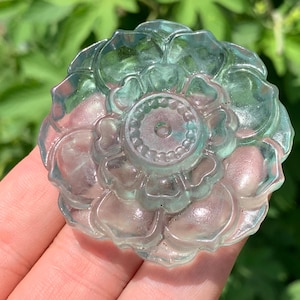 2.2''+ Natural Green fluorite quartz,quartz crystal,hand carved,Crystal Rose,Flowers skull,Crystal Gifts 1pc