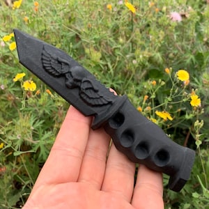 5.7&#39;&#39;+ Natural Obsidian quartz,quartz crystal,hand carved,crystal knife,Dagger,Wings skull specimen,Crystal Gifts 1pc