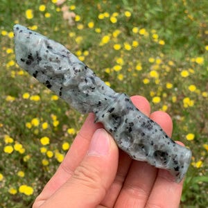 4.7&#39;&#39;+ Natural Bodhi stone quartz,quartz crystal,hand carved,crystal knife,Dagger,Wings skull Specimen,Crystal Gifts 1pc