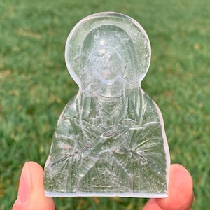 3.1&#39;&#39;+ Natural Clear quartz,quartz crystal,Crystal Virgin Mary,Virgin Mary Skull,Hand Carved Crystal Gifts 1pc