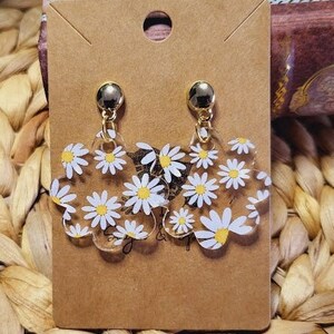 Sunflower Shaped Acrylic Flower Gold Dangle Boho Handmade Hypoallergenic Earring with Post Spring Summer Earrings Gift for Her