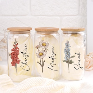 Geburtsblumen-Namensbecher, personalisierte Brautjungfer-Glasbecher, kundenspezifische Glaskaffeetasse, Tasse mit Deckel und Strohhalm, Brautjungfer-Vorschlagsgeschenke