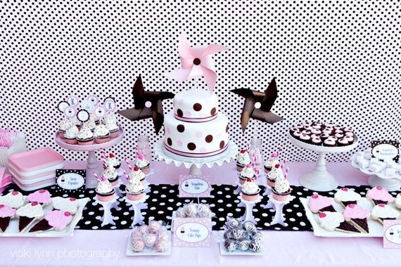 Custom Table Runner, Ice Cream Party, Ice Cream Parlor, Cupcake Party, Pinwheels, Summer Party, Birthday, Polka Dots Party, Table Runners, Il_570xn