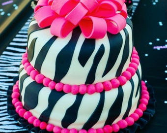 Zebra Table Runner, Ready to ship, Diva Party, 1st Birthday, Sweet 16, Rockstar Party, Barbie Party, Quinceanera, Table Runners