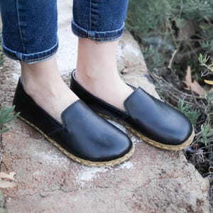 Black Womens Grounding Shoes, Handmade Leather Barefoot Shoes, Zero-Drop, Wide Toe Box, Minimalist Loafers, Genuin Leather Shoes