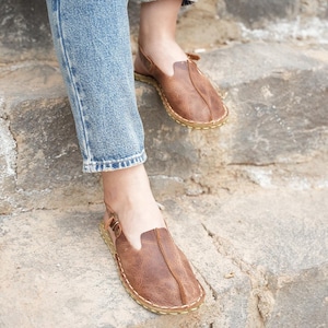 Sustainable Barefoot Sandals, Minimalist Shoes, Brown Color Leather sandals, Barefoot Sandals For Women, Naturel Foot Shape Wide Sandals