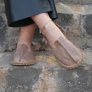 Sustainable Barefoot Sandals, Minimalist Shoes, Mink Color Leather sandals, Barefoot Sandals For Women, Naturel Foot Shape Wide Sandals
