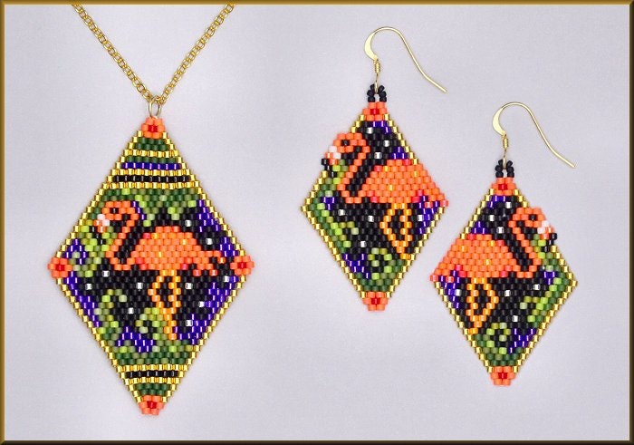 Flamingo Triangle III Peyote Bracelet Pattern by Kristy Zgoda