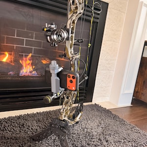 Phone Compound Bow Holder
