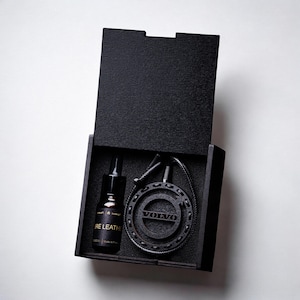 Odświeżacz powietrza do samochodu – ręcznie wykonany drewniany wisiorek – długotrwały zapach, wymienny wkład do Volvo