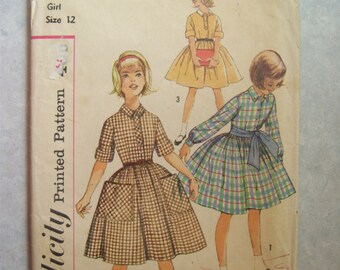Vintage 1960's Child's Dress and Belt Pattern - Simplicity 3569 - Size 12 - 30" Bust