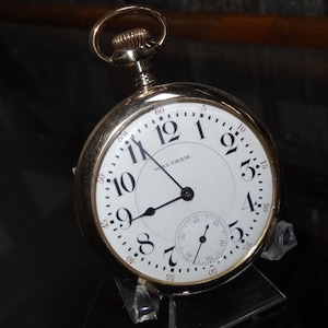 Handsome Waltham 21 Jewels 16 Size RRG Model 645 Pocket Watch