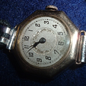 Swiss 15 Jewels Ladies Wristwatch Black Cord Wrist Band