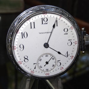 Waltham 16 Size 15 Jewels Hunting Movement Pocket Watch-Train Motif Case