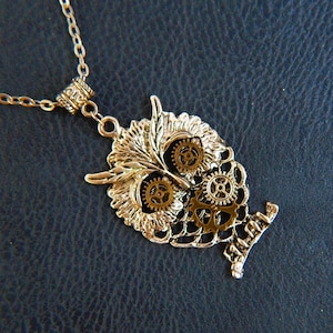 Steampunk Owl Necklace / Silver Owl Jewelry / Owl Gears Necklace, Industrial Jewelry, Cosplay Necklace, Gears Necklace, Assemblage Jewelry