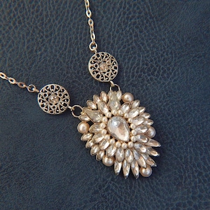 Art Nouveau Necklace: Silver Flapper Jewelry with Glass Pendant