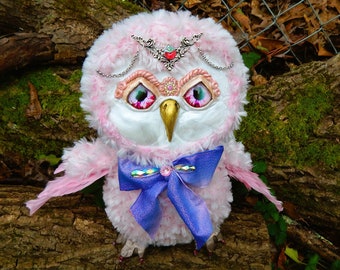 Owl Art Doll / Owl Plushie / Fantasy OOAK Creature, Handmade Plush, Creepy Plush, Creepy Cute Animal Art Doll, Owl Plushie, OOAK Creature