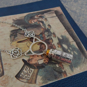 Wonderland Necklace / Alice in Wonderland Jewelry / Fantasy Necklace / Alice Cheshire Cat Jewelry, Wonderland Jewelry, Cosplay Jewelry