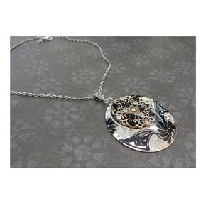 Art Nouveau Flower Pendant Necklace: Silver Vintage Style, Cottagecore Jewelry