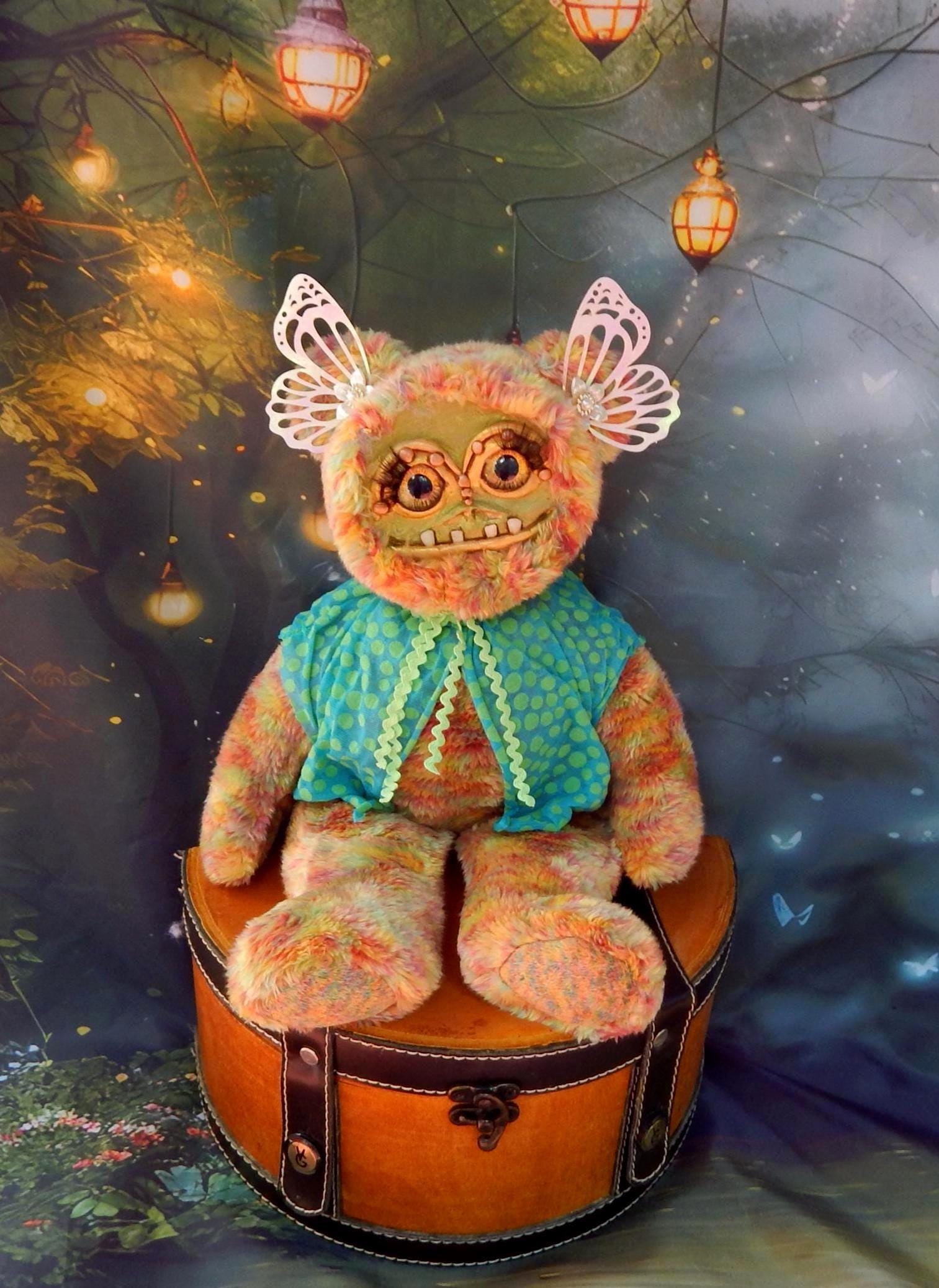 Creepy Cute Animal Art Doll, Creepy Bear Plushie / OOAK Creature, Handmade Plushie/Green Fantasy Creature, Creepy Plush, Scary Animal Plush