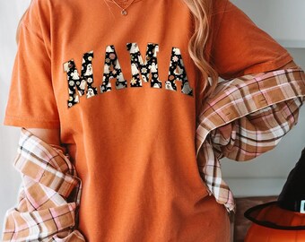 Vintage Halloween Mama T-Shirt, Retro Spooky Mom Comfort Colors Tee