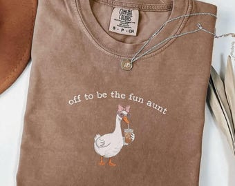Comfort Colors Goose Aunt T-Shirt, Fun Aunt Gift, Pregnancy Announcement Tee