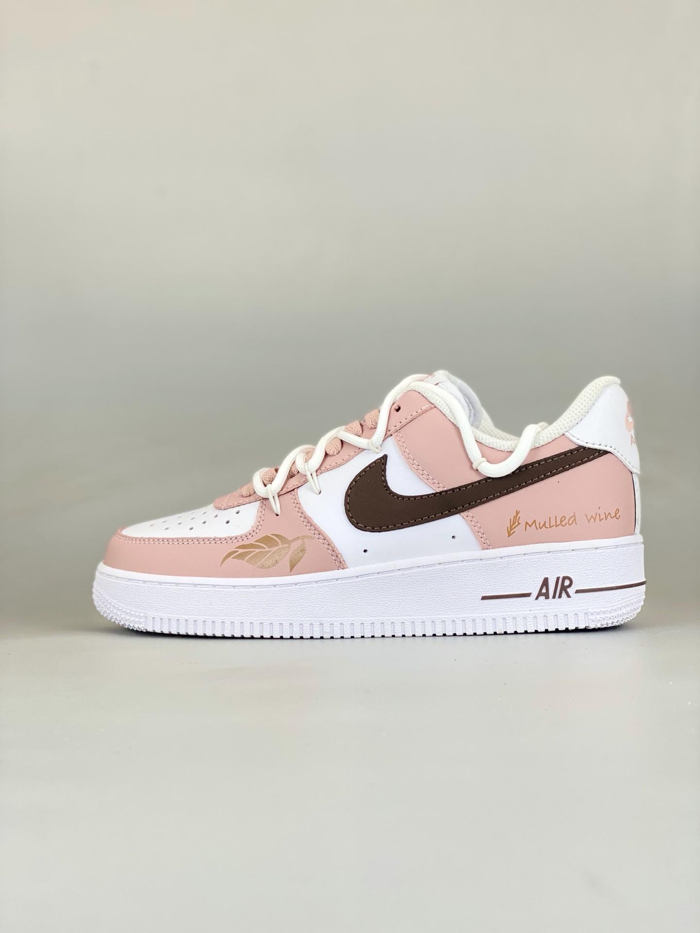 nike air force one latte