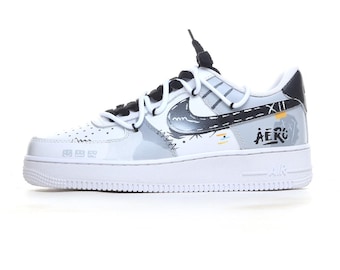 Air Force 1 personalizadas con grafiti / Zapatillas desgastadas con aspecto sucio / Zapatillas de arte urbano pintadas a mano / AF1 únicas en blanco, negro y gris