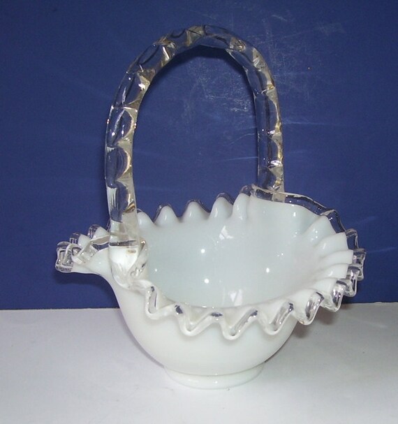 Featured image of post White Fenton Glassware : They also made the barrels in which their.