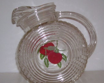 Small Deco Style Tilt Pitcher with Red Tomato on The Side - 4 Cup Swirled  Design on Sides-Anchor Hocking