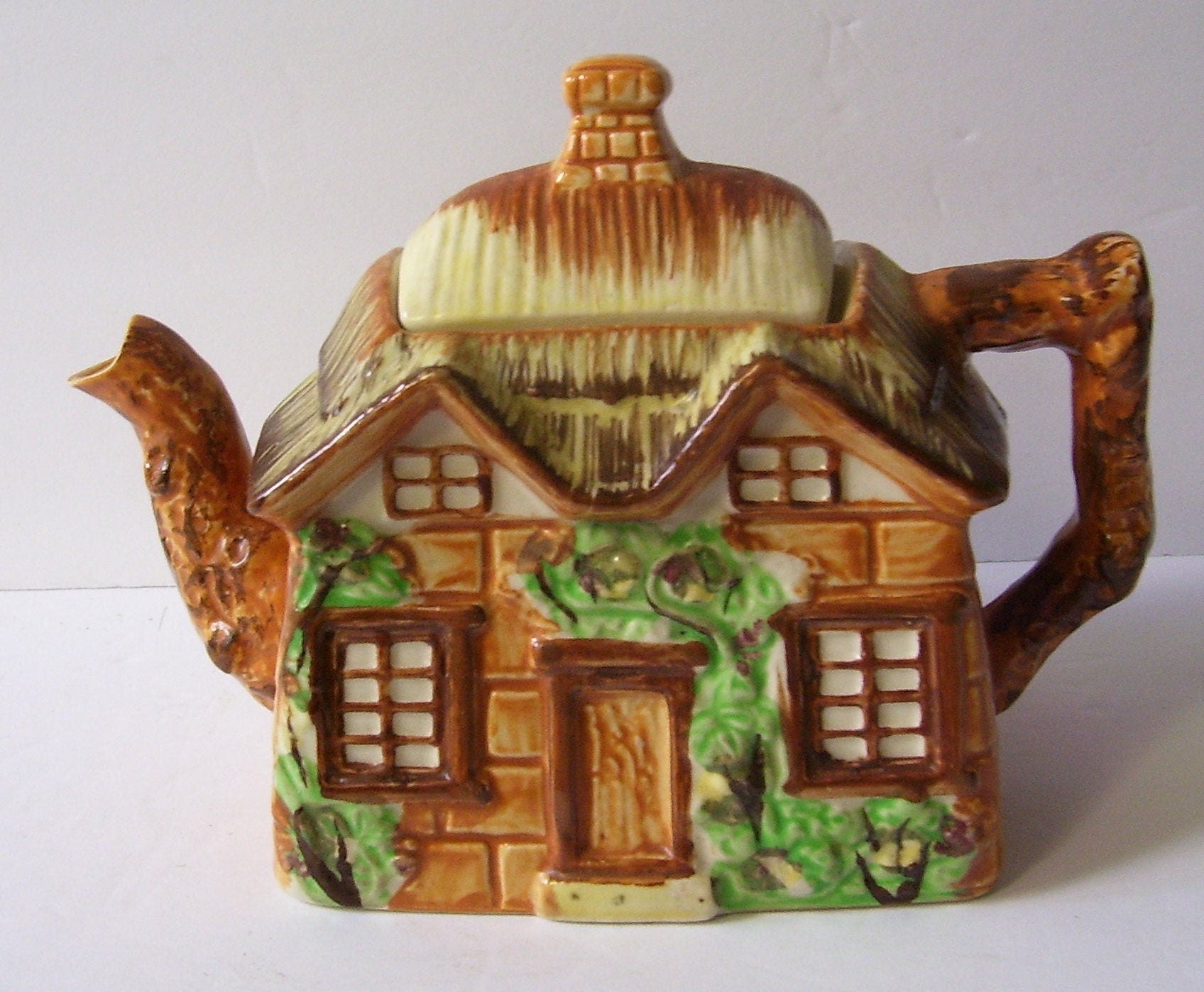 リリパットTHE CHINA SHOP　KENDAL TEA HOUSE　難あり ZERO JAPAN - BEE HOUSE - 45 Ounce Ceramic Teapot - Oolong