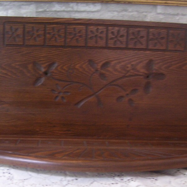 View of Victorian Wall Shelf - Etsy
