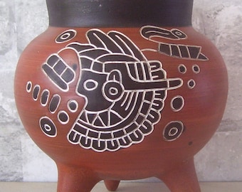 Fine Art Mexican Clay Footed Aztec Pot/ Terra Cota Brown Vase/ 6 3/4 Inches Tall / Glazed Inside/ Nice Condition