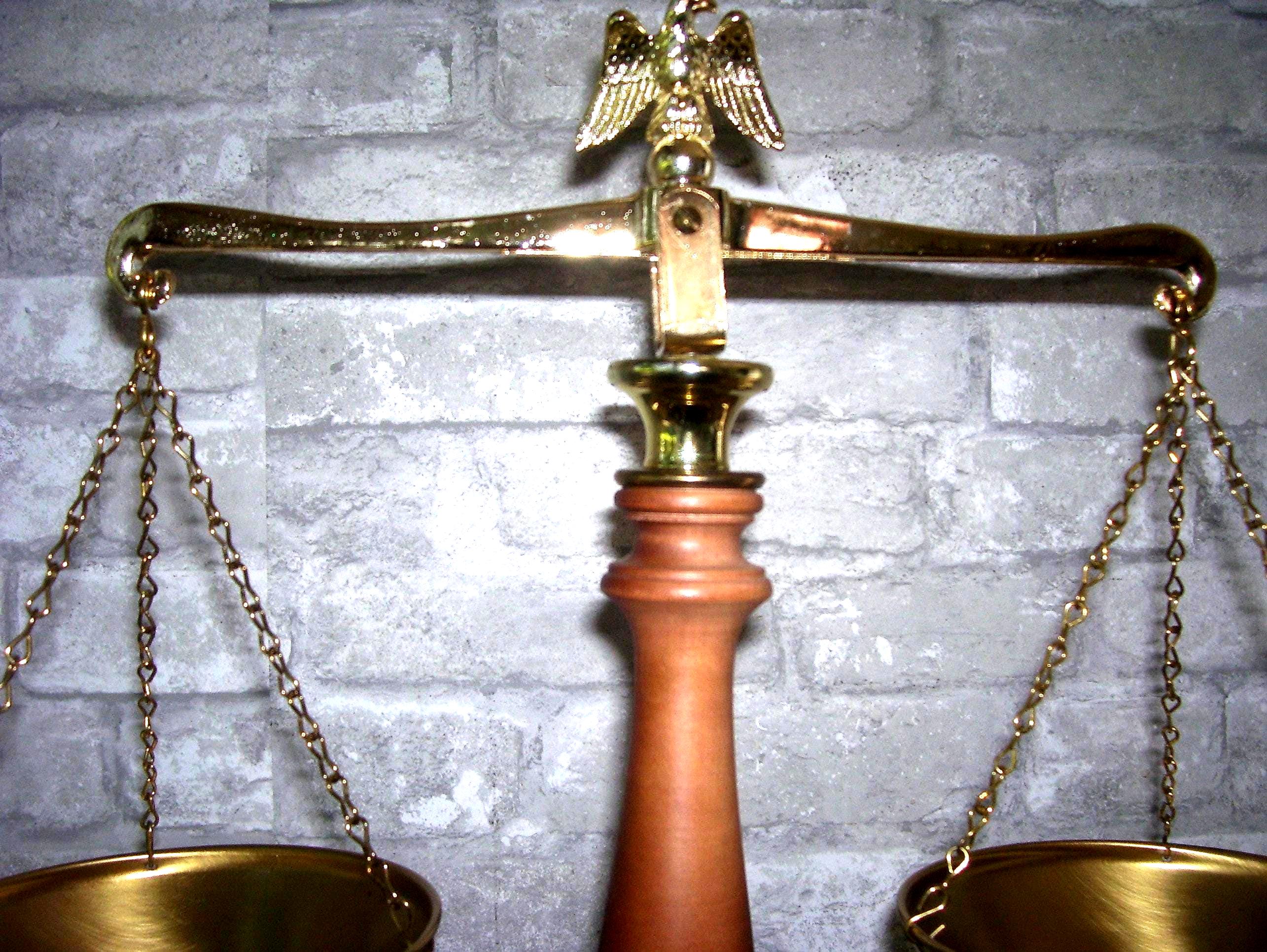 Colonial Scale Gail A Ware by Gailstyn / Brass Double Scale, Eagle Top ...