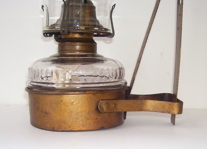 Queen Anne Oil Lamp No. 2 With Copper Wall Holder Farm House Etsy