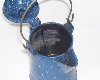 Small Enamel Speckled Blue and White Coffee Pot Camping Coffee Pot, Rustic  Kitchen, Country Kitchen 