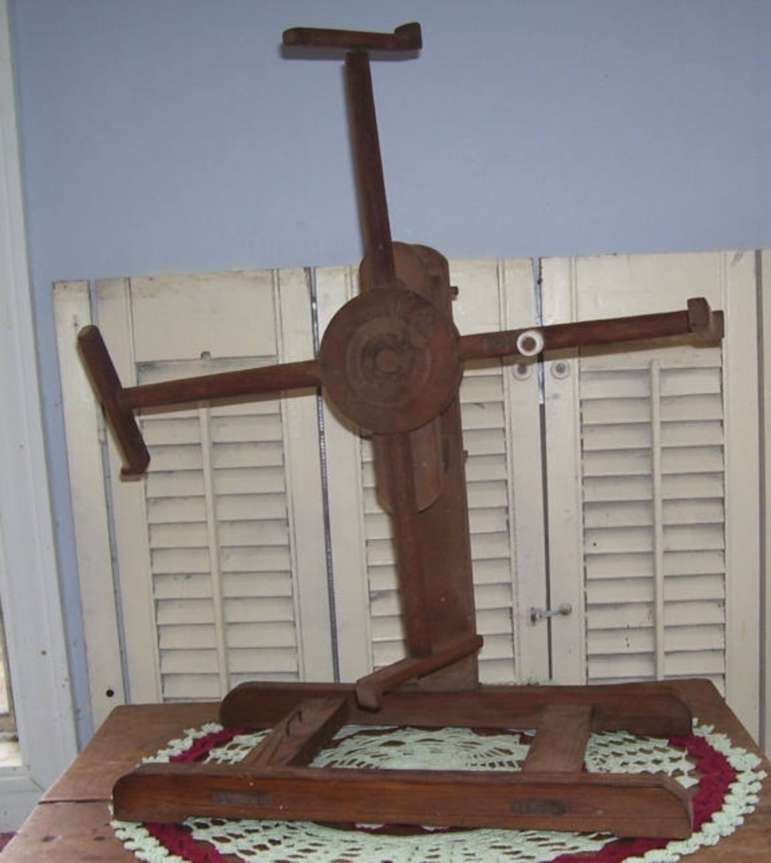 Antique Wool Winder -table Top Wool Winder , Primitive Wood Yarn Winder ...