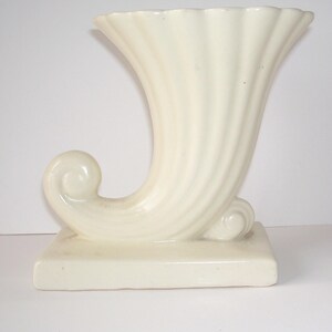 Vintage Shawnee Cornucopia Vase - Cream White Pottery