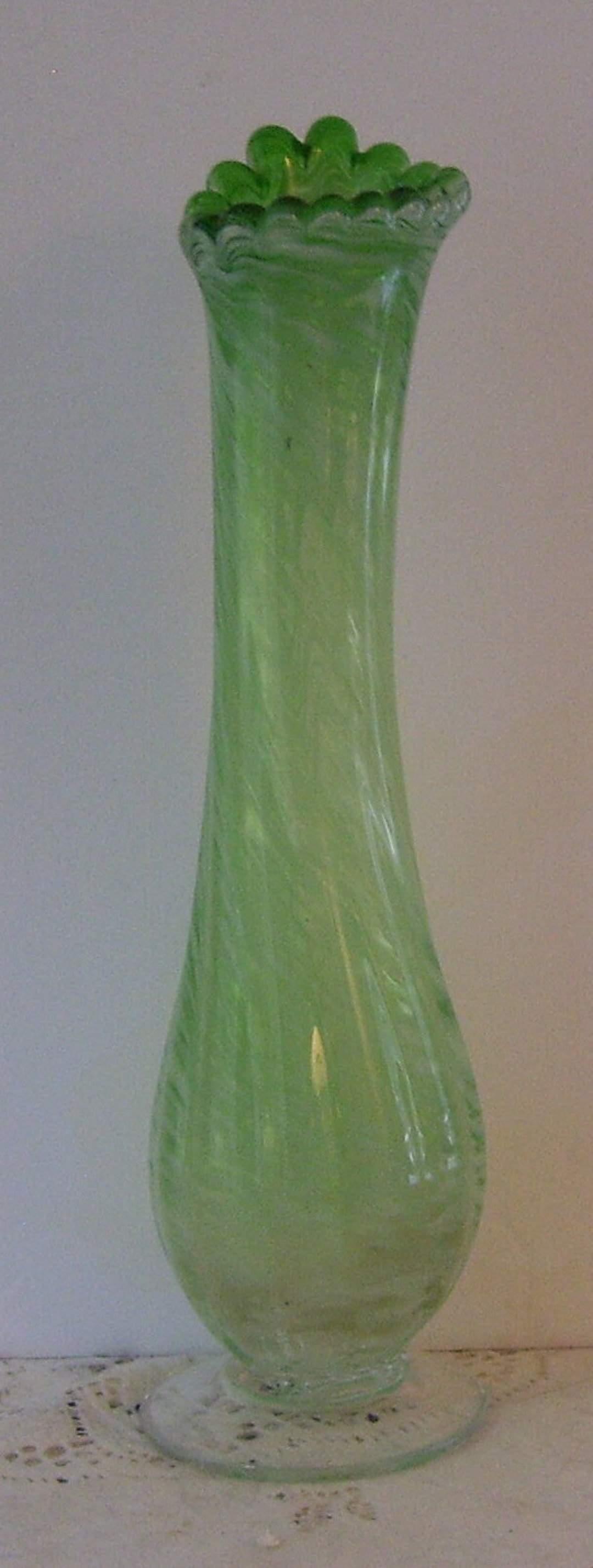 Vintage Green Swirl Glass Vase Spiral Swung Vase 13 Inches High Art