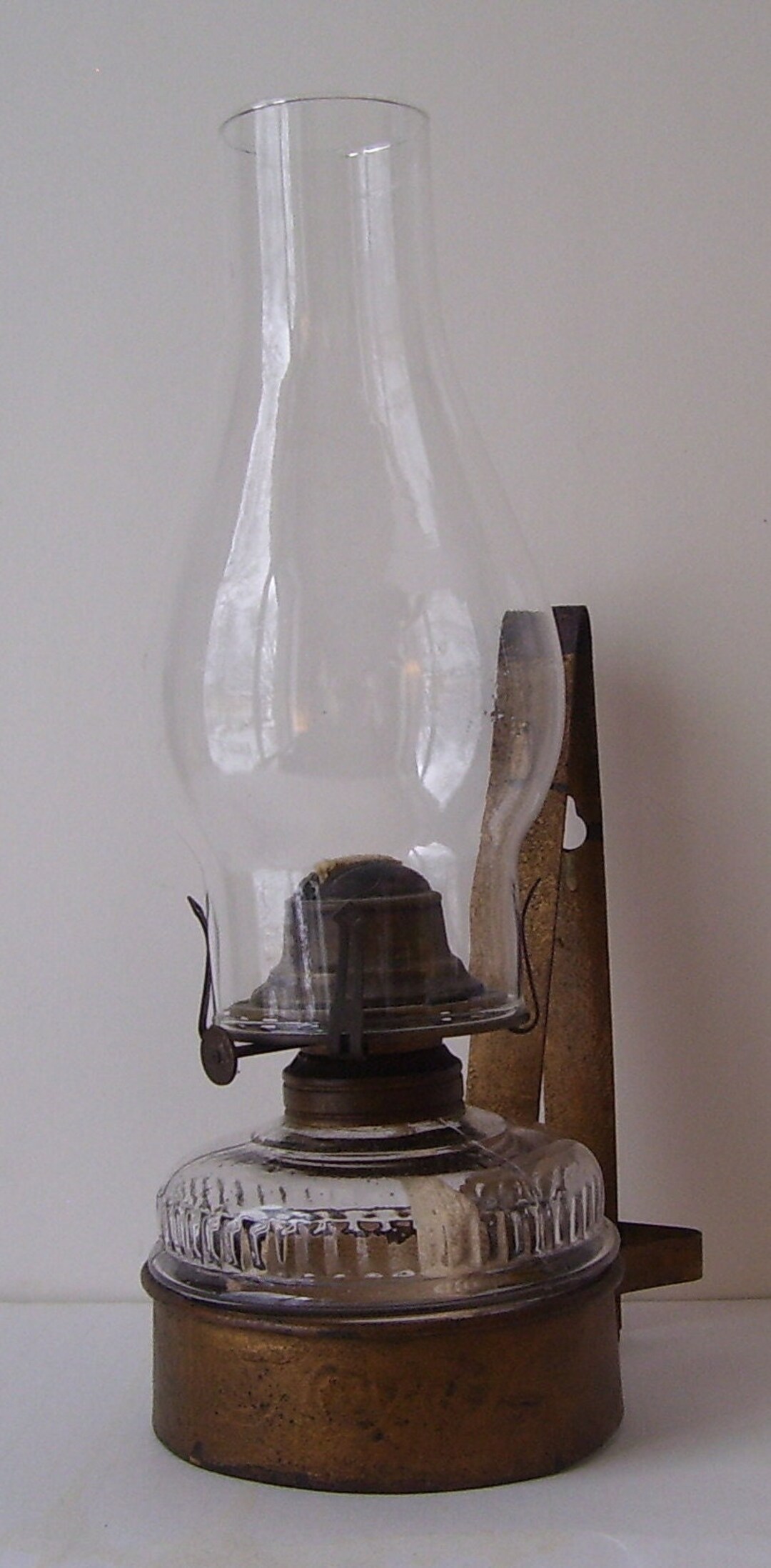 Queen Anne Oil Lamp No. 2 With Copper Wall Holder Farm House Decor Etsy