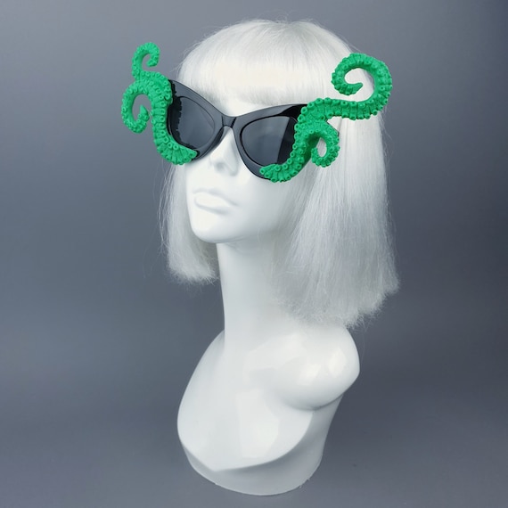Kraken with best sale sunglasses