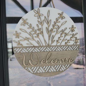 Wooden Welcome Door Hanger / Front Door Decor / Front Door Sign | Newlyweds | Engagement gift / New home