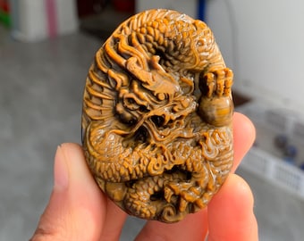 Spécimen de dragon oeil de tigre sculpté à la main : cadeau en cristal pour décoration d'intérieur
