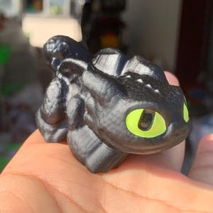 Natural Hand carved Obsidian Dragon，Crystal Dragon，crystal decor，Quartz Crystal，Holiday gift，Crystal ornament，Crystal Healing