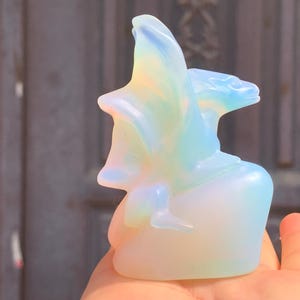 2.9&#39;&#39;+ Opalite quartz,quartz crystal,hand carved,Crystal Fly Dragon,Fly Dragon skull,Home Decoration Crystal Gifts 1pc