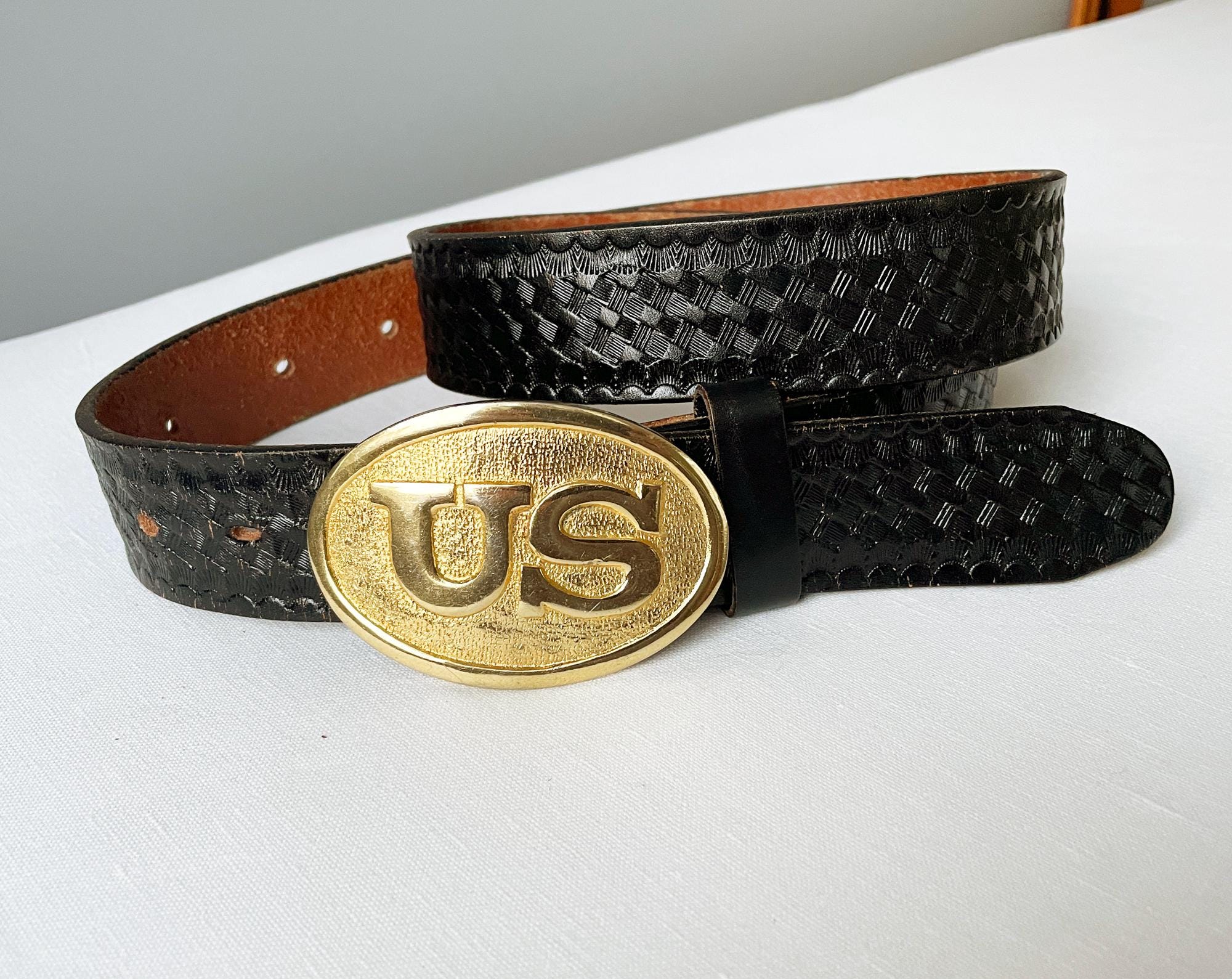 Vintage Western L XL Tooled Embossed Black Thick Leather  display picture 1