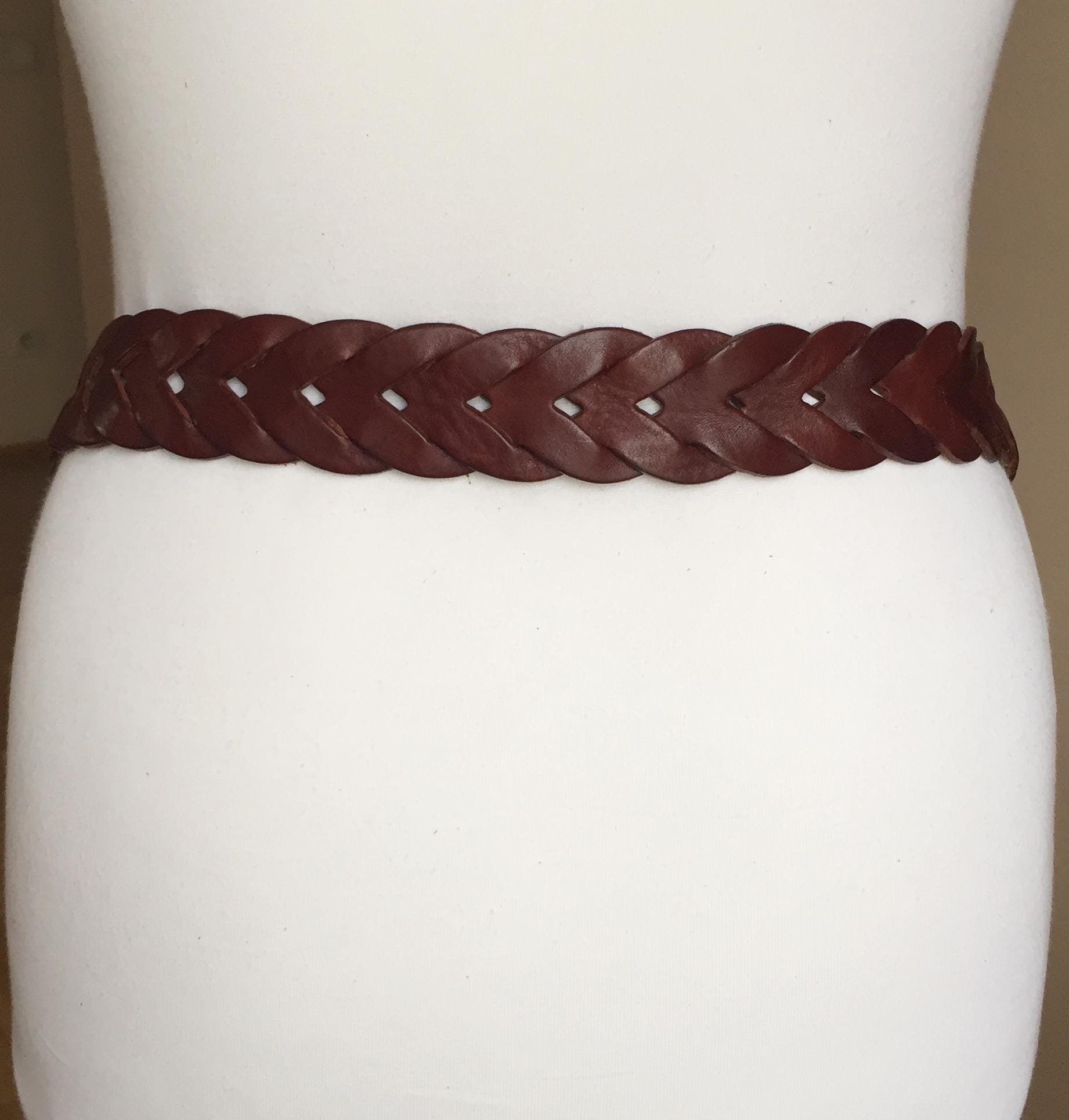 Vintage Tommy Hilfiger Genuine Leather Braided Belt Woven Golden Buckle L/XL Tommy Hilfiger Braided/Woven Belt Brown Belts for Men for  main image 3
