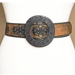 Vintage Western Tooled Brown Hand Crafted Leather belt, S M